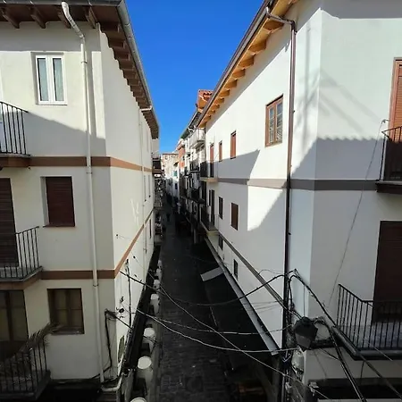 Apto. A Estrenar En El Centro 2 Hab Y 1 Bano Apartment