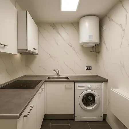 Apto. A Estrenar En El Centro 2 Hab Y 1 Bano * Castro Urdiales